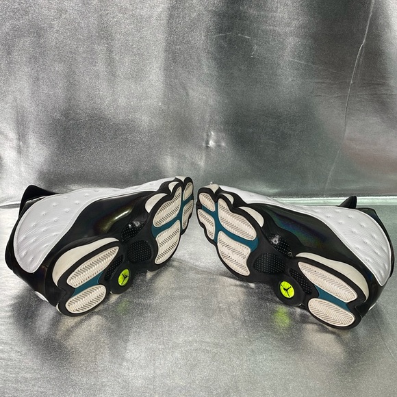 Air Jordan 13s “Barons”. No box. Mens size 13. - Picture 6 of 14